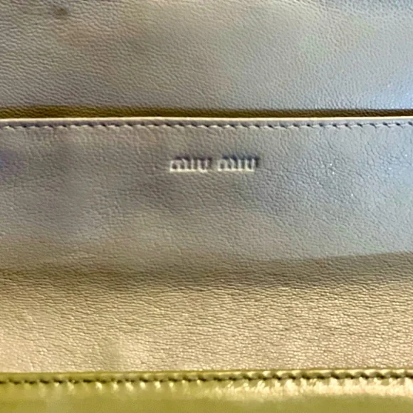 Miu Miu Authentic Wallet With Ribbon Frill. PRECIOUS!! - Picture 3 of 8